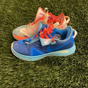 Steal🚨 Gatorade PG 4s both colors